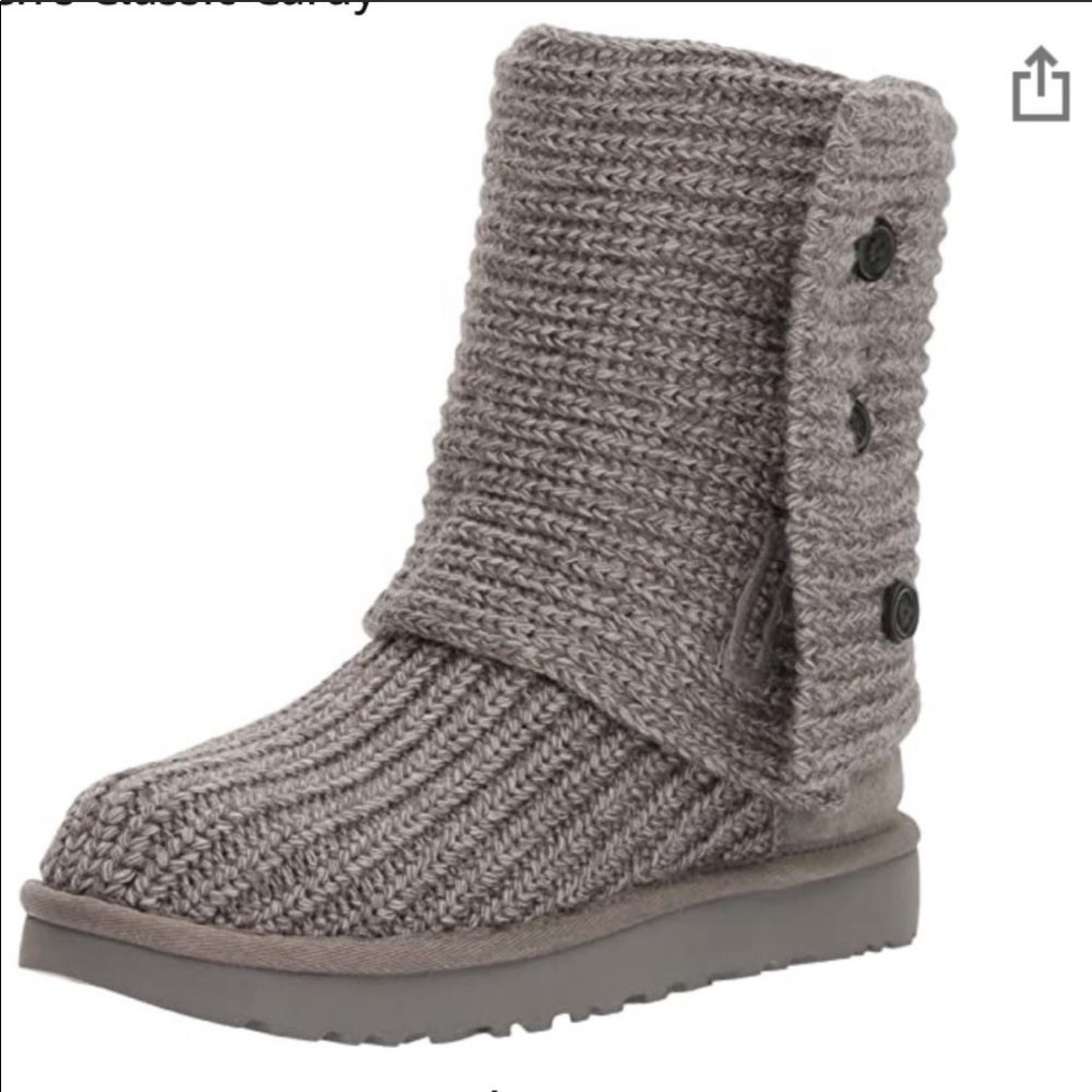 Classic cardy UGG boots